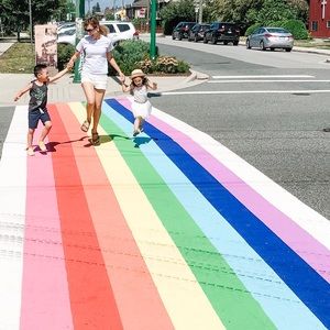 Meet your Posher, Iris